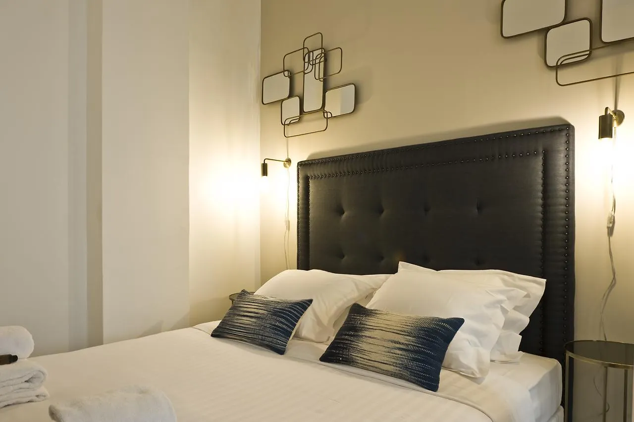 Pick A Flat - Rue De Navarin Apartment / Place Saint Georges 0*, Paris France