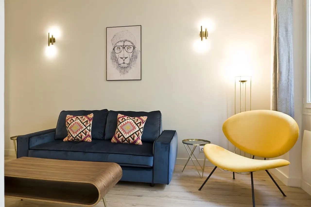 Pick A Flat - Rue De Navarin Apartment / Place Saint Georges  Paris